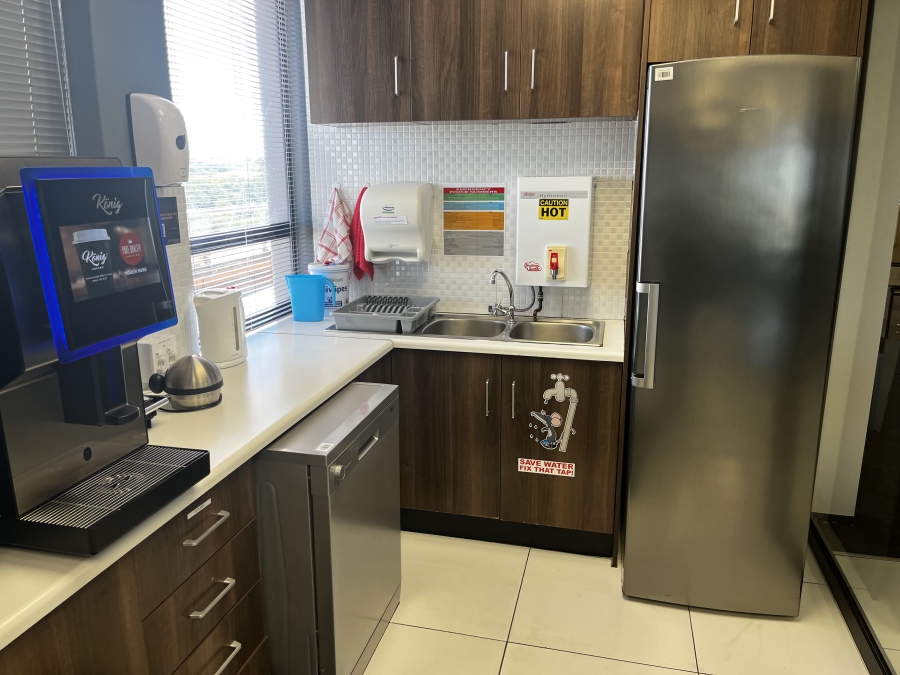 To Let commercial Property for Rent in Bo Oakdale Western Cape